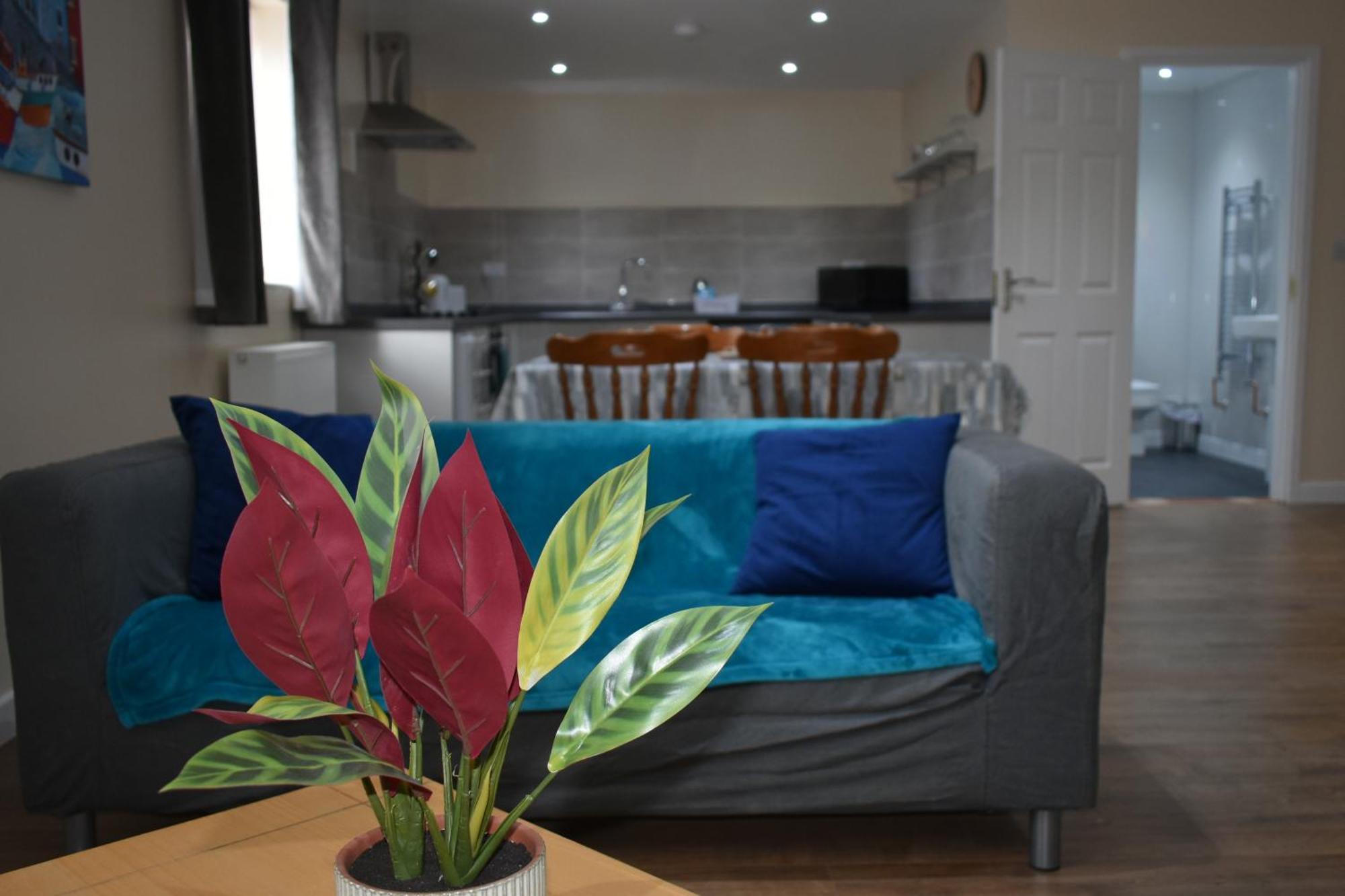 4 Woodyard Cottages, 2 Bedroom With Free Parking. Апартаменты