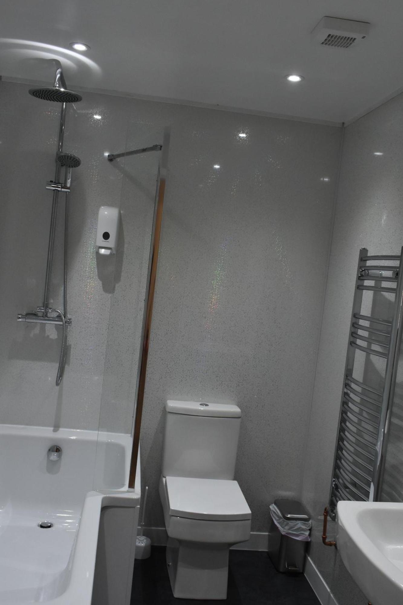 Апартаменты 4 Woodyard Cottages, 2 Bedroom With Free Parking.