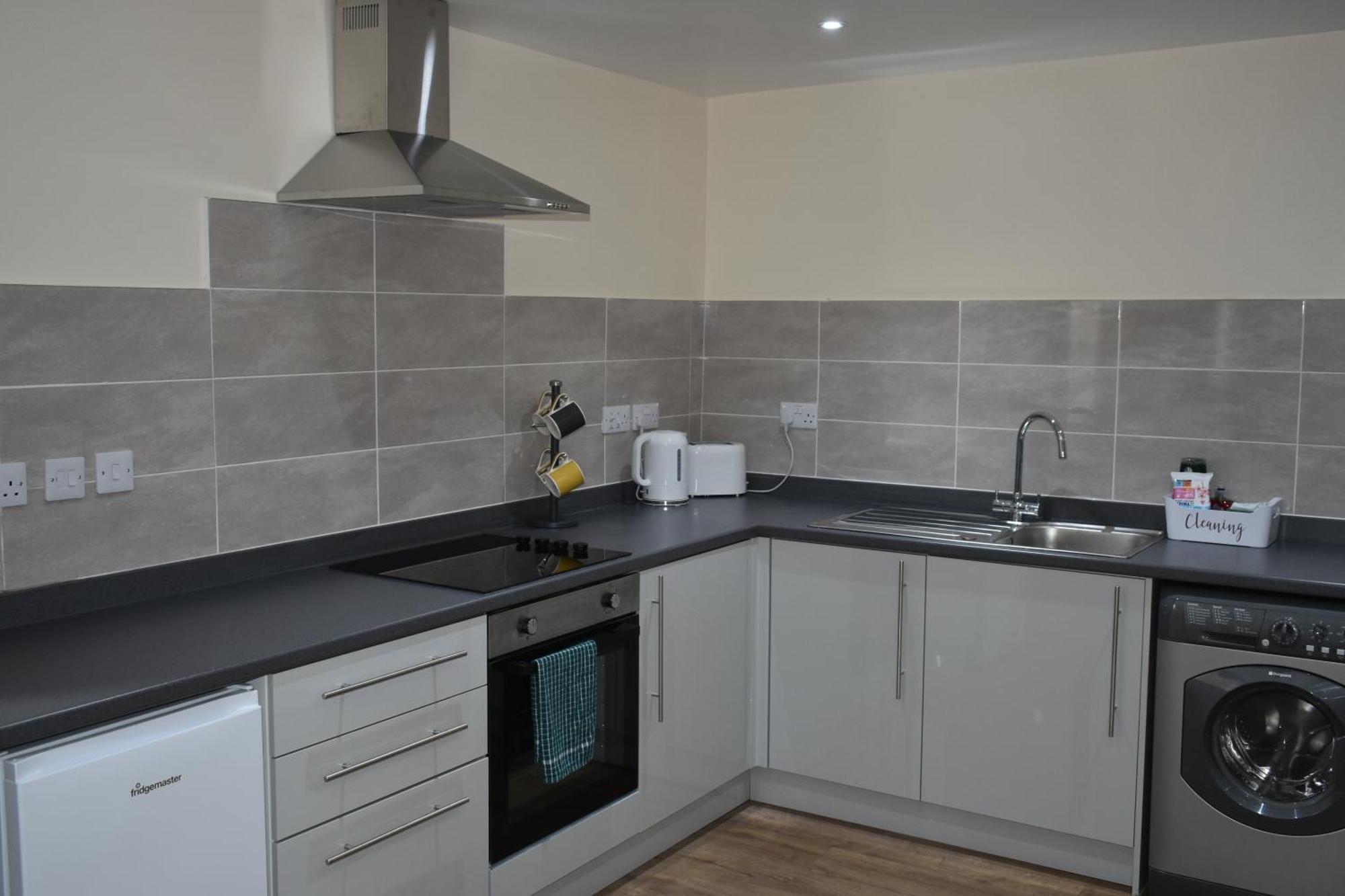 4 Woodyard Cottages, 2 Bedroom With Free Parking. Апартаменты *